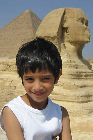 arun_231005.jpg - Sphinx and Pyramids - Giza - Egypt - October 2005